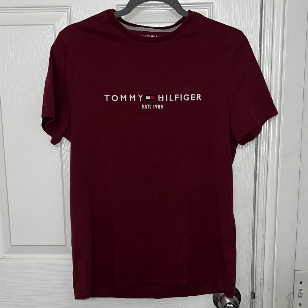 Tommy Hilfiger Men's Dark Red Short Sleeve Tee